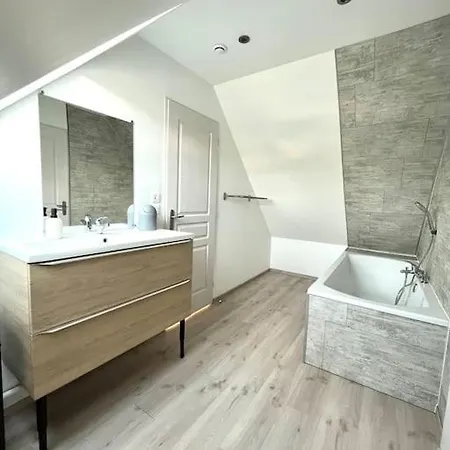 Holiday home Le Mesnil Brayon